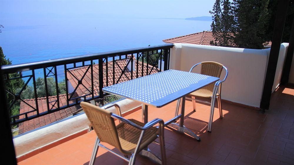 Corfu Village (Adults Only) Agios Ioannis Peristerion Eksteriør billede