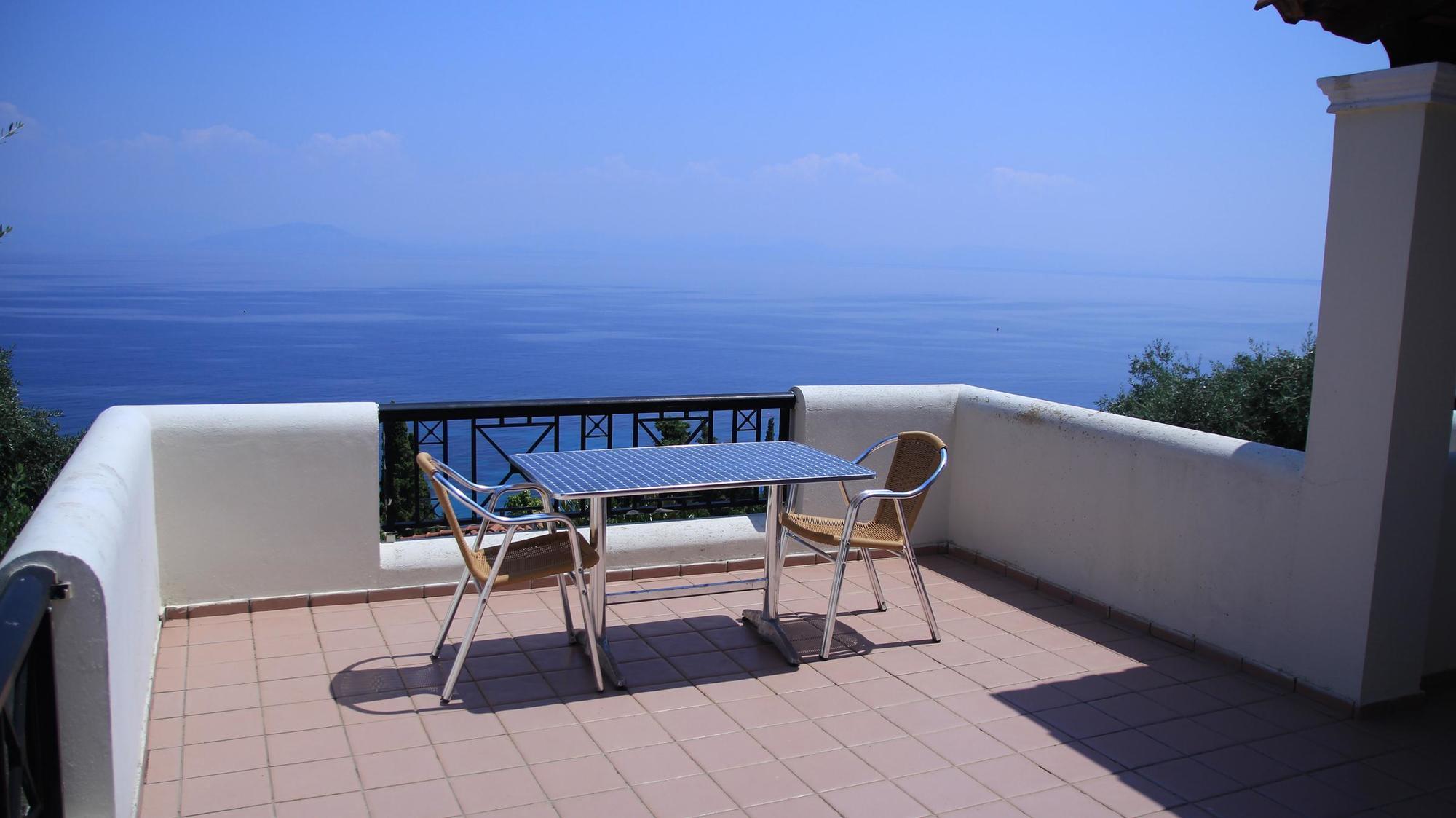 Corfu Village (Adults Only) Agios Ioannis Peristerion Eksteriør billede